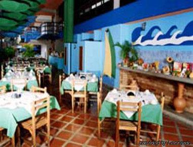 Howard Johnson Tinajeros Resort ポルラマル レストラン 写真
